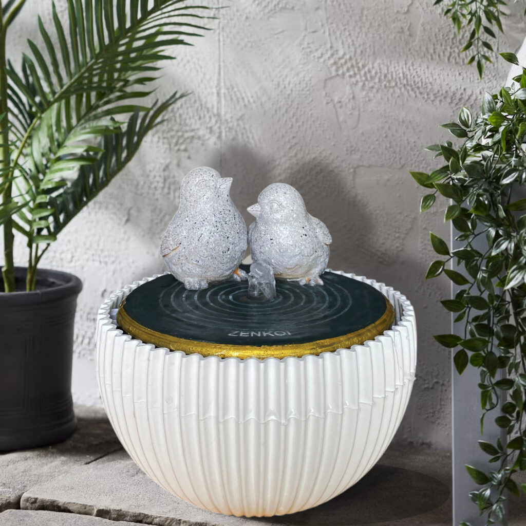 thác nước phong thuỷ giúp tạo ẩm nhẹ không ám hơi giấy tờ