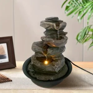 đặt thác nước để bàn ở quầy lễ tân spa tăng trải nghiệm thư giãn