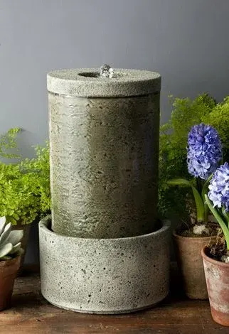 đặt kệ TV căn hộ 1 phòng ngủ gọn gàng