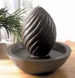 đài phun nước để bàn patina cổ điển dễ chụp ảnh đẹp