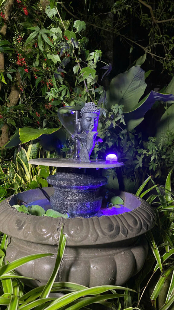 đài phun nước để bàn có nên kết hợp loa mini phát tần số 432Hz không, kinh nghiệm thực tế