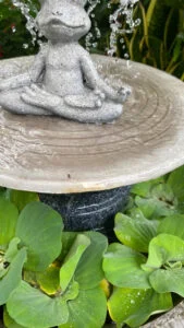 thác nước để bàn bơm êm không lẫn tạp âm loa