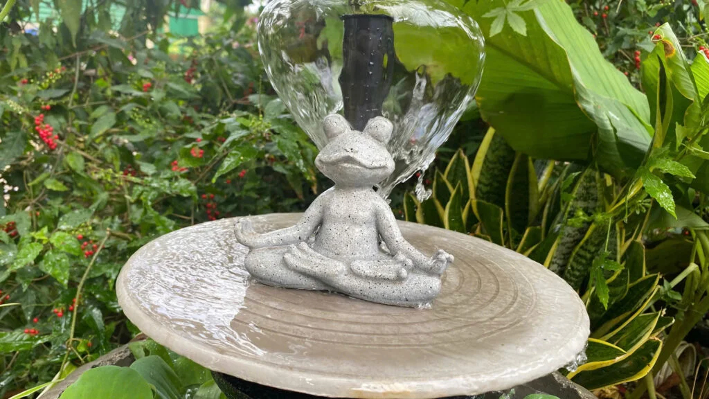 đài phun nước để bàn 31–34cm tiết kiệm không gian