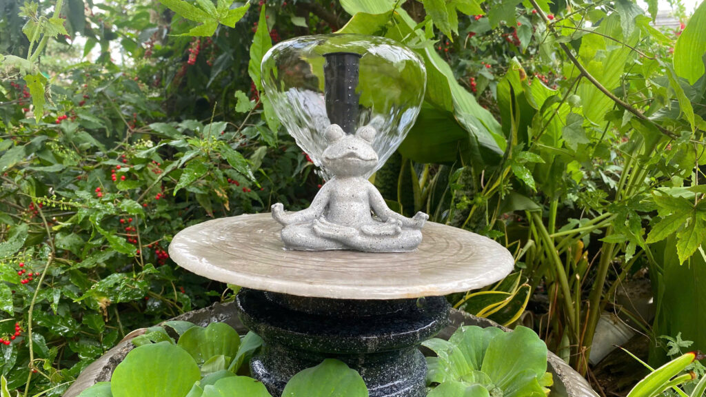 Thác nước mini để bàn khi di chuyển bằng xe máy có dễ vỡ, đóng gói thế nào?